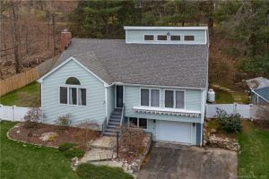 29 North Pleasant Rise Brookfield, CT 06804